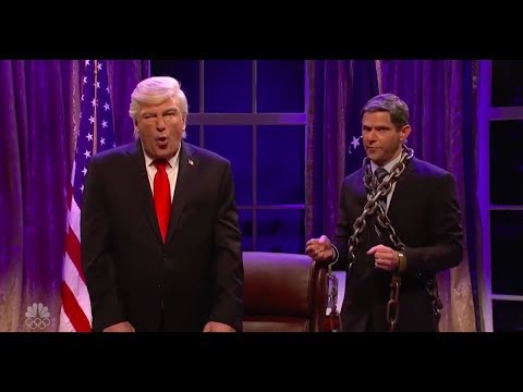 OPEN COLD SNL DONALD TRUMP White House Christmas