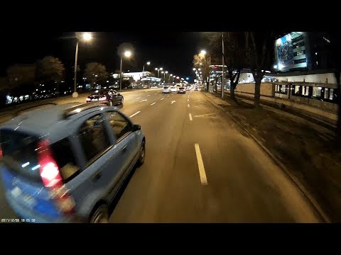 JSW-889 Centizés - Close pass