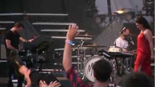 M83- "Midnight City" *AMAZING LIVE VERSION* (1080p HD) Live at Lollapalooza 8-3-2012