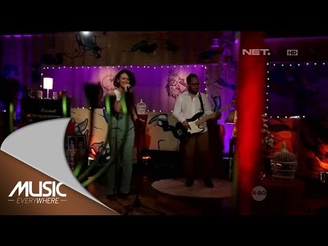 Music Everywhere MLDSPOT - Ayushita - Salah