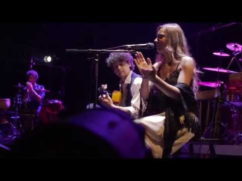 Alba Molina - Sevillanas de la vida - interpretado por Trovadotres