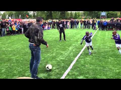 Robin Van Persie trolling kids