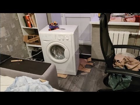 Washing machine Indesit in my room! + ariston