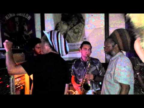 KING SHILOH ft Rootsman at Worm, Rotterdam 12 jul 2014 2/4