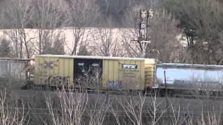 preview picture of video 'NS Mixed Manifest Train in Belspring, VA'