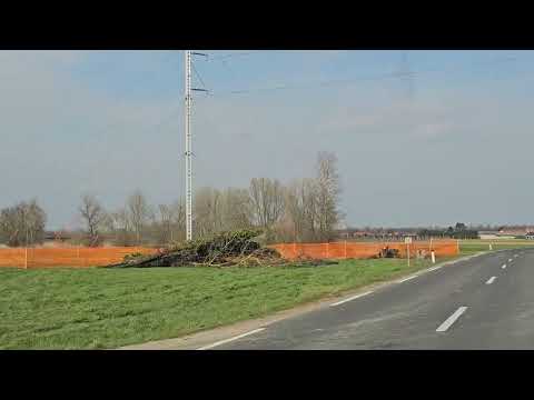 Postavljen začasni daljnovod po prometni nesreči