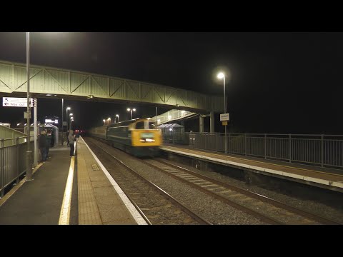 D1015 'Western Champion' Races Through Ashchurch - 'The Pathfinder Finale' - 20/12/25