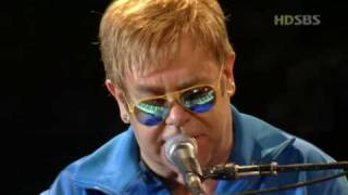 Video thumbnail of "Elton John - Can you feel the love tonight (Live In Seoul 2004 HD)"