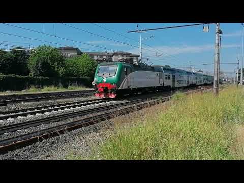 E 464 412 con Vivalto Trenord in transito a Lodi