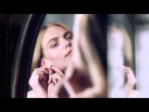 Tiffany & Co.: The gift