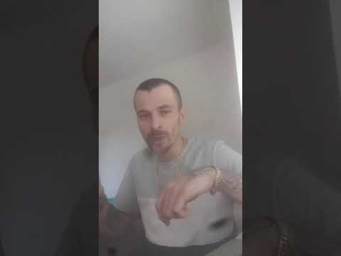 Kojot ga baca bralee