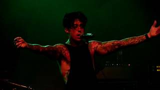 Falling In Reverse - I&#39;m Bad At Life [HD] live @ Vienna