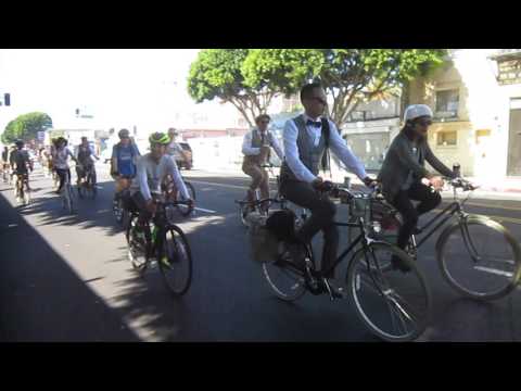 Los Angeles Tweed Ride, 2017---The Whole Group on Video