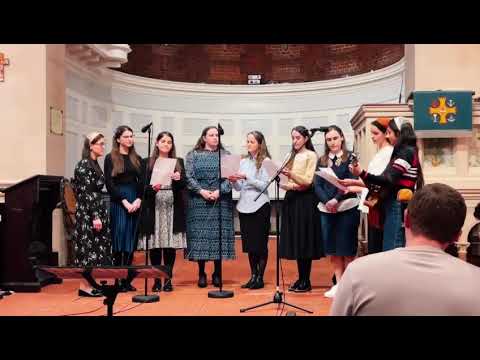 Grup de fete Bethlehem Watford CU MULȚUMIRE