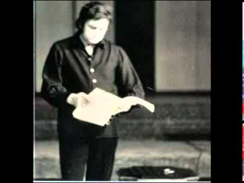 I'm an old cowhand - Johnny Cash