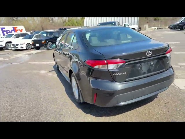 2022 Toyota Corolla LE APPLE CARPLAY | BACK UP CAMERA | BLUET... in Cars & Trucks in London