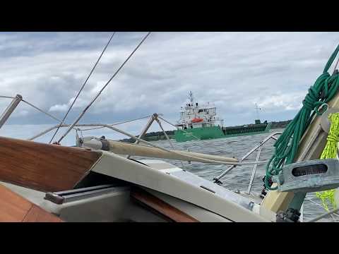 Bowman 26 beating up the river Orwell in Suffolk