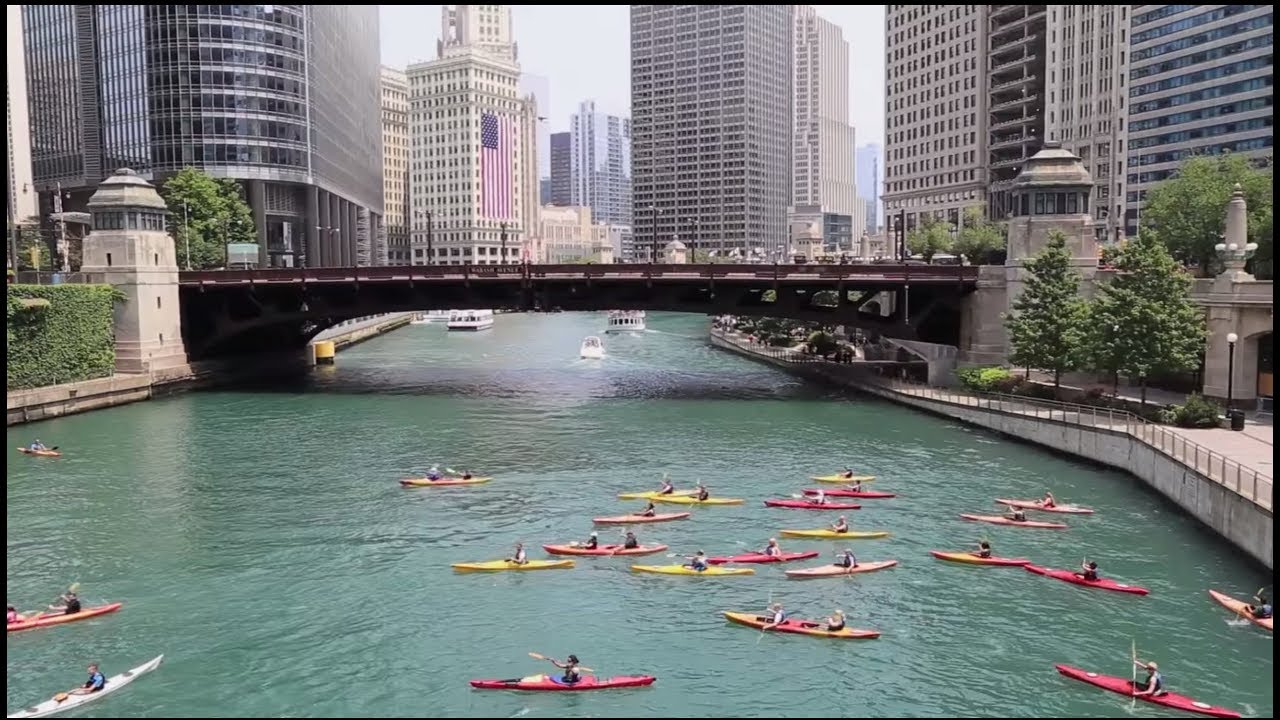 Kayak Down the Chicago River 