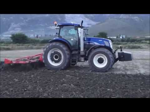 NEW HOLLAND T7070 AUTO COMMAND BLUE POWER