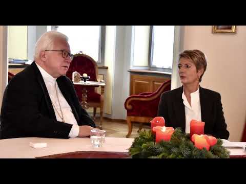 Bundesrätin Karin Keller-Sutter und Bischof Markus Büchel im Weihnachtsgespräch