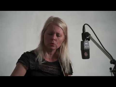 Sari Galin/Venelite Canberk Ulas & Sara Grabow