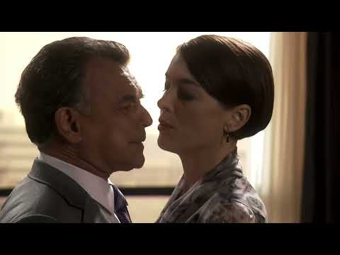 Olivia Williams squeezes man's balls (Dollhouse)