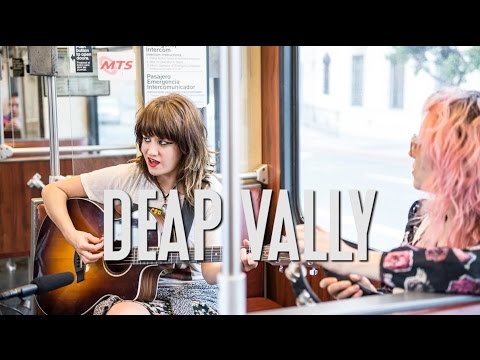 Deap Vally "Gonna Make My Own Money" - A Red Trolley Show (live performance)