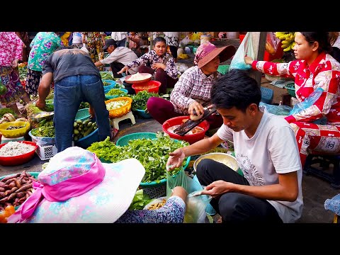 Cambodian Market In The City - The Natural Life In Phnom Penh Market