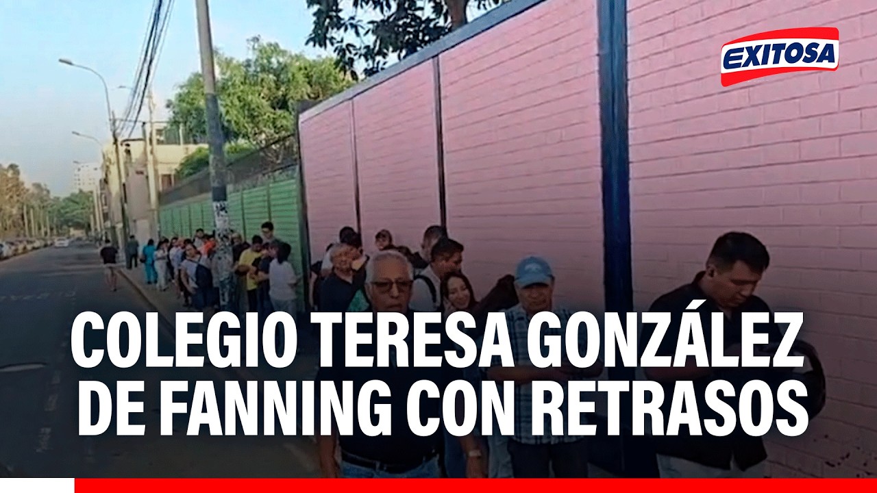 🔴🔵 Retraso en instalación de mesas en I.E Teresa González de Fanning genera malestar en electores