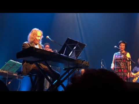 Menescal, Fernanda Takai e Marcos Valle - Chega de Saudade