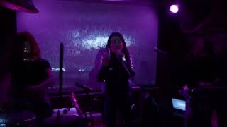 Video Princezny - Žal / live at Klub Újezd