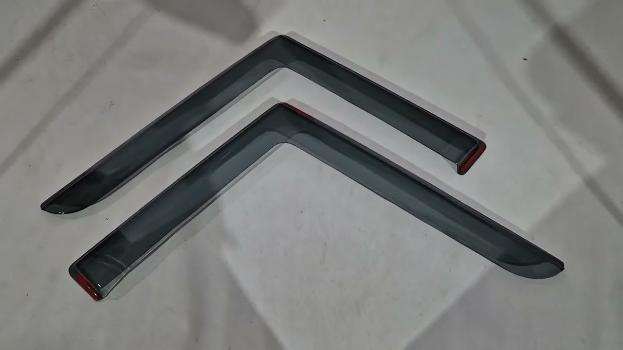 Iveco Daily 2014- рр. Вітровики вставні (напівпрозорі, 2 шт., Cagatay) Video 2