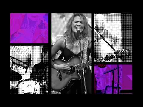 CECILIA BLANCO canta "Pruébalo y Verás" en directo.