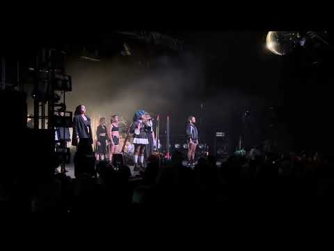 Self Esteem featuring Moonchild Sanelly - In Plain Sight 