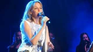 Kylie Minogue Anti Tour - Mighty Rivers