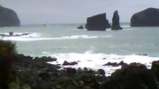 preview picture of video 'Ilhéu dos Mosteiros, São Miguel, Açores, Portugal'