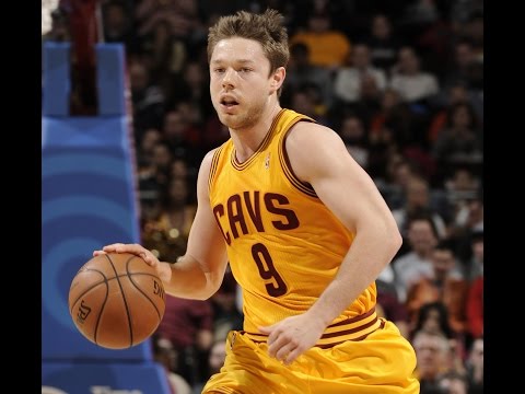 Matthew Dellavedova  Highlights 11.12.2014-Thunder 14 Pts 4 threes!!!