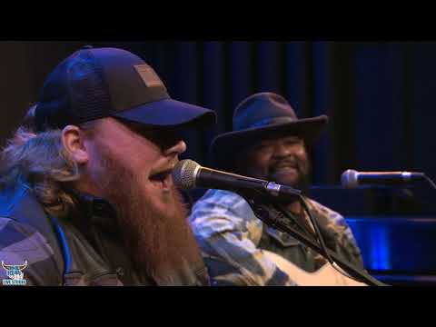 Neon Union - Made in Mexico at 98.7 The Bull | PNC Live Studio Session