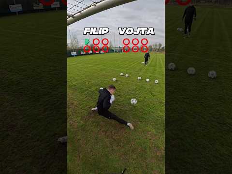 Crazy reaction challenge with two balls🧤 #goalkeeper #football #challenge #reaction #keeper