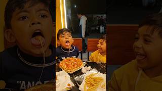 Download lagu Tom & Jerry (two brother) wait for end 🍕😲 #shorts mp3 Download lagu Tom & Jerry (two brother) wait for end 🍕😲 #shorts mp3