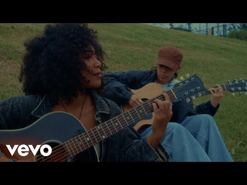 UMI - MANGO STICKY RICE (Official Music Video)