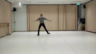 Oliver Floris taps Moses Supposes from Singin In The Rain