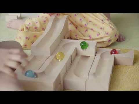 Slide 7 - Unit Block Marble Run, 40 Pieces (video)