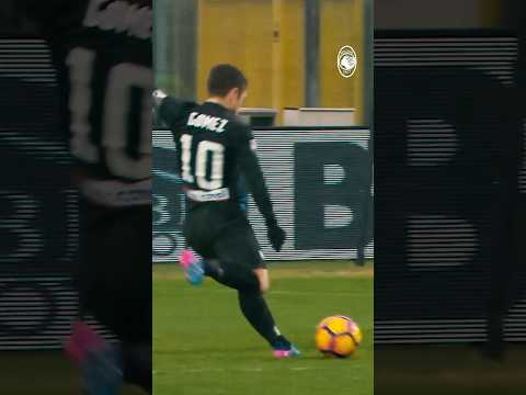La magia del Papu 💫 Papu’s worldie ☄️ @leovegasnews | 🔜 #AtalantaCagliari #GoAtalantaGo ⚫️🔵