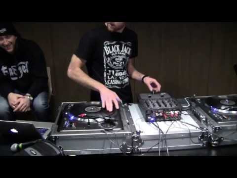 DJ Smoke petite session scratch pendant une répét avec Klsto !