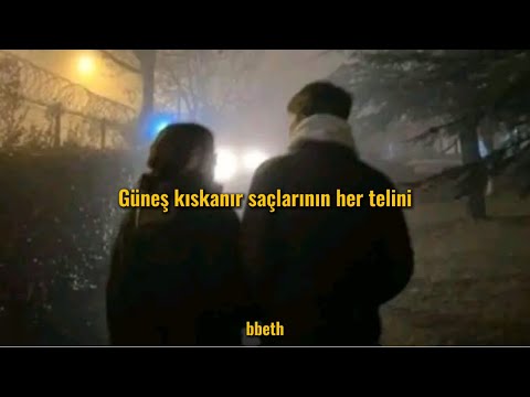 Tuana - C&uuml;mlelerim (S&ouml;zleri) - insan &ouml;yle boş bi eve ait hisseder mi