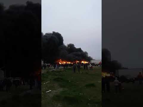 Video: Devastador incendio en una fábrica de Río Grande