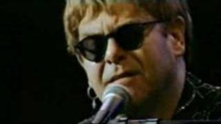 Elton John - Mona Lisas and Mad Hatters (Live)