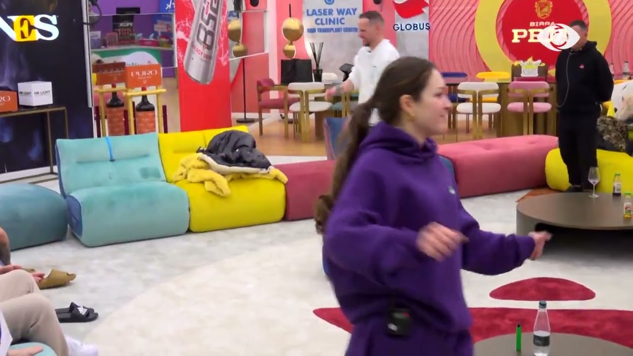 Loja e pushtetit/ Fationi vrapon me Gracianon në qafë, një ‘xhiro’ edhe për Ledjonën