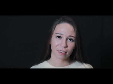 Видео- визитка                     Шарипова Аделина Тимуровна 22 года